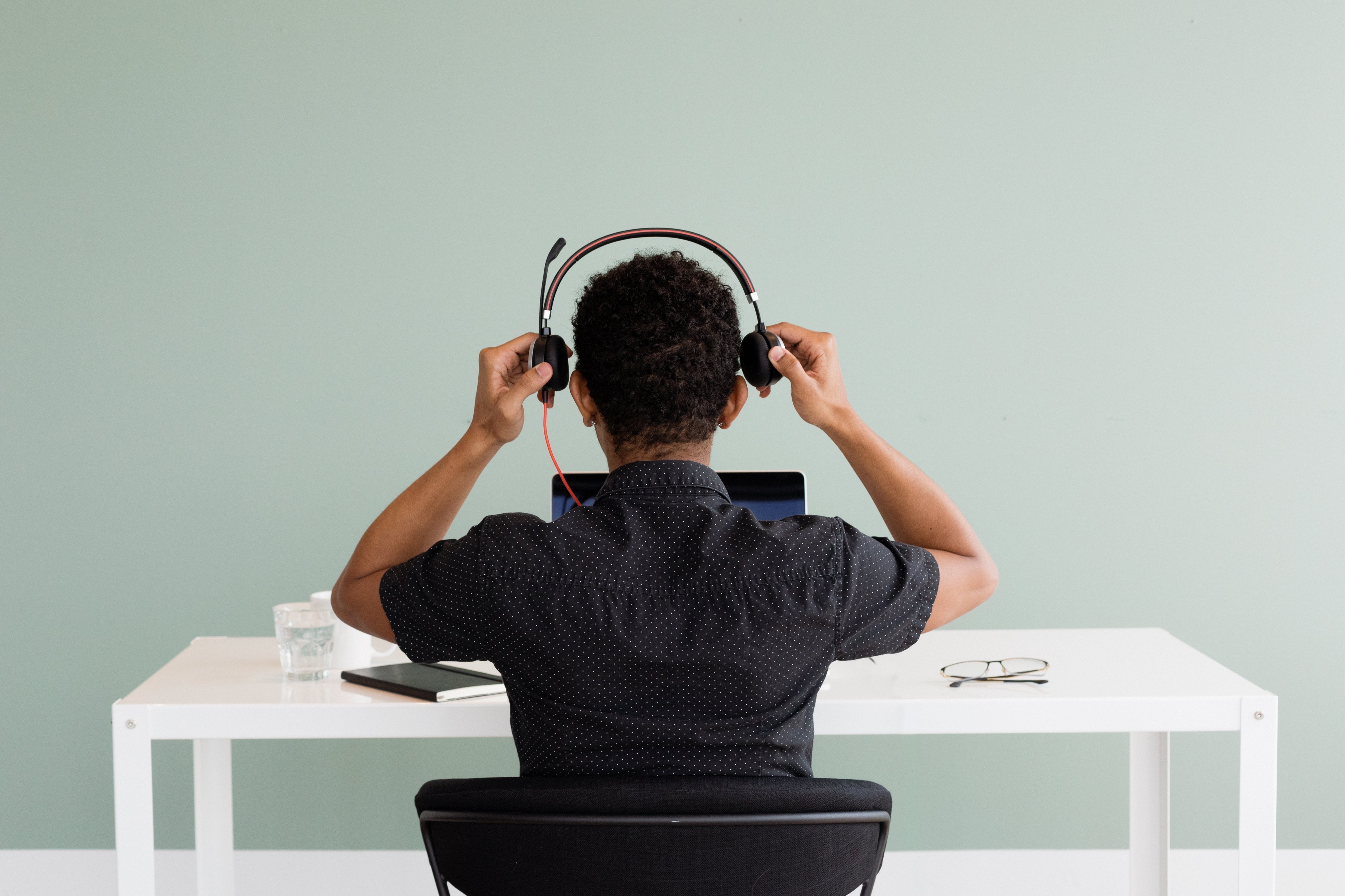 Shopify Support Toll-Free Hotline now available in Singapore!